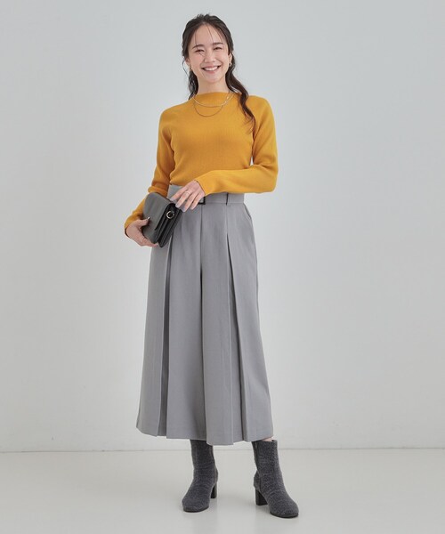 SHOO・LA・RUE(シューラルー)の「【絶妙なゆるピタ/洗濯機可】ちくちくしにくい リブハイネックやわらかニット(ニット/セーター・レディース・オフホワイト/ブラック/オレンジ/イエロー/ベージュ/ブルー・03/02/01/04)」の14枚目の写真