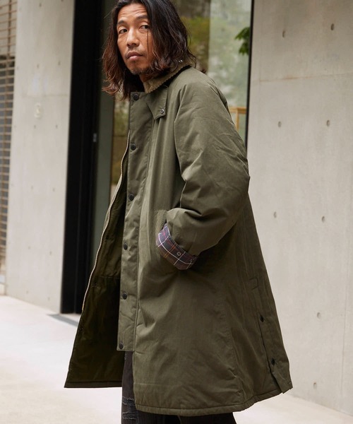 Barbour（バブアー）の「Barbour/バブア― PADDED EXMOOR COAT 中綿入り ラグランスリーブ パデッド エクスモア コート（ダウンジャケット/コート・メンズ・オリーブ/ブラック/ライトベージュ・40/38/36）」の7枚目の写真