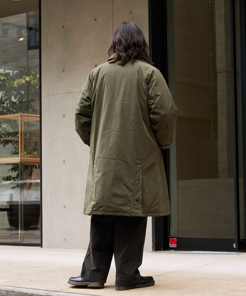 Barbour（バブアー）の「Barbour/バブア― PADDED EXMOOR COAT 中綿入り ラグランスリーブ パデッド エクスモア コート（ダウンジャケット/コート・メンズ・オリーブ/ブラック/ライトベージュ・40/38/36）」の17枚目の写真