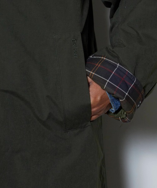 Barbour（バブアー）の「Barbour/バブア― PADDED EXMOOR COAT 中綿入り ラグランスリーブ パデッド エクスモア コート（ダウンジャケット/コート・メンズ・オリーブ/ブラック/ライトベージュ・40/38/36）」の9枚目の写真