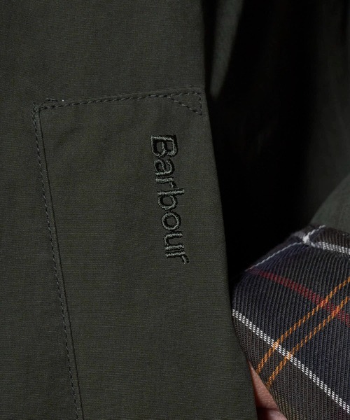 Barbour（バブアー）の「Barbour/バブア― PADDED EXMOOR COAT 中綿入り ラグランスリーブ パデッド エクスモア コート（ダウンジャケット/コート・メンズ・オリーブ/ブラック/ライトベージュ・40/38/36）」の13枚目の写真