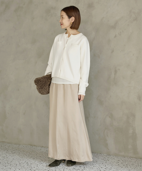 IENA（イエナ）の「《追加》スーパーファインスムースクルーカーディガン（カーディガン/ボレロ・レディース・チョコ/アイボリー/レッド・FREE）」の4枚目の写真