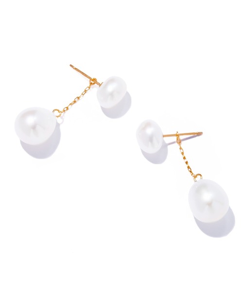 les bonbon(ルボンボン)の「【les bonbon】organic double pearl pierce/オーガニック ダブル パール ピアス(ピアス(両耳用)・レディース・イエローゴールド・FREE)」の2枚目の写真