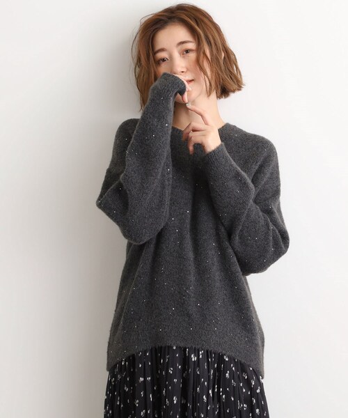 grove(グローブ)の「華やぎ冬ニット ミニスパンコールフェザーニット(ニット/セーター・レディース・チャコールグレー/ダークブラウン/オフホワイト/ベビーピンク・03/02/04/01/05)」の10枚目の写真