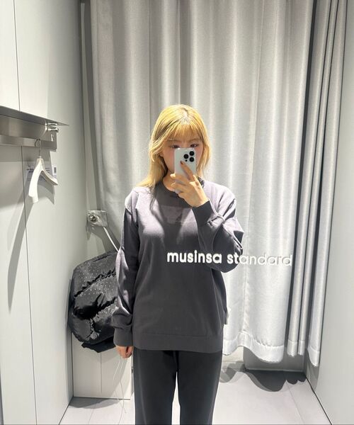 MUSINSA STANDARD（ムシンサスタンダード）の「ウォッシャブルスーピマコットンクルーネックニット[グレー]（ニット/セーター・メンズ・その他・SMALL/MEDIUM/LARGE/X-LARGE/XX-LARGE）」の12枚目の写真