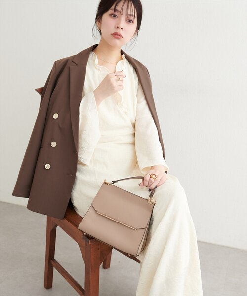 natural couture(ナチュラルクチュール)の「〈osono〉観劇ワンピース(ワンピース・レディース・オフホワイト/ブラック/サックスブルー・FREE/LARGE)」の1枚目の写真