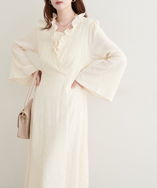 natural couture(ナチュラルクチュール)の「〈osono〉観劇ワンピース(ワンピース・レディース・オフホワイト/ブラック/サックスブルー・FREE/LARGE)」の9枚目の写真