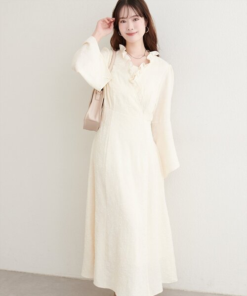 natural couture(ナチュラルクチュール)の「〈osono〉観劇ワンピース(ワンピース・レディース・オフホワイト/ブラック/サックスブルー・FREE/LARGE)」の13枚目の写真