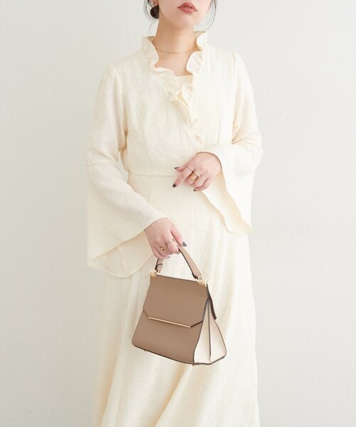 natural couture(ナチュラルクチュール)の「〈osono〉観劇ワンピース(ワンピース・レディース・オフホワイト/ブラック/サックスブルー・FREE/LARGE)」の16枚目の写真