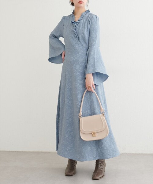 natural couture(ナチュラルクチュール)の「〈osono〉観劇ワンピース(ワンピース・レディース・オフホワイト/ブラック/サックスブルー・FREE/LARGE)」の4枚目の写真