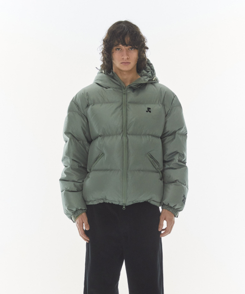 Rest&Recreation(レストアンドレクリエーション)の「2WAY HOOD DOWN JACKET - KHAKI(ダウンジャケット/コート・レディース・その他・SMALL/LARGE)」の2枚目の写真