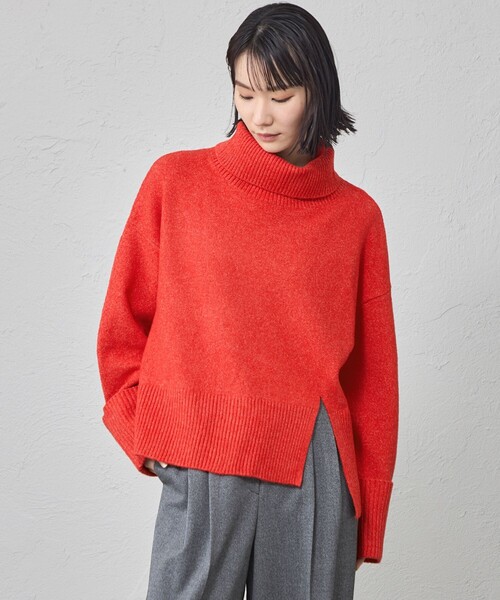 CAST:(キャストコロン)の「【着回し抜群】スリットディテールニット(ニット/セーター・レディース・レッド/オフホワイト/グレー/ブラック・M)」の4枚目の写真