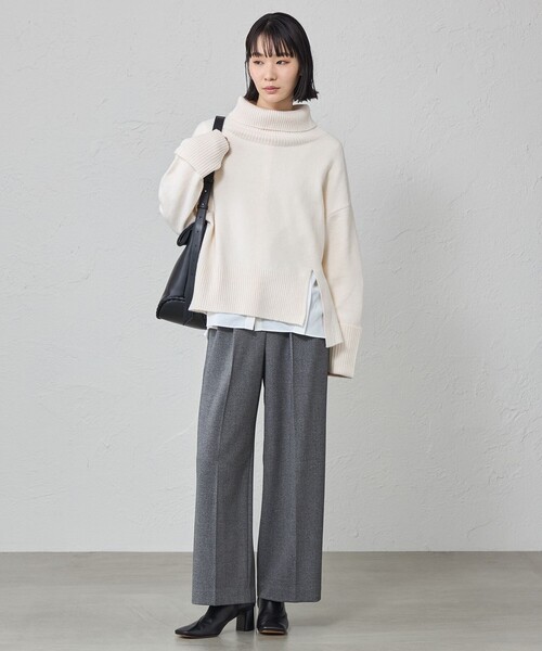 CAST:(キャストコロン)の「【着回し抜群】スリットディテールニット(ニット/セーター・レディース・レッド/オフホワイト/グレー/ブラック・M)」の5枚目の写真