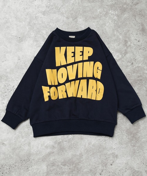 DILASH（ディラッシュ）の「ビッグロゴトレーナー（裏毛）（スウェット・キッズ・ネイビー/アイボリー・90/100/110/120/130）」の2枚目の写真