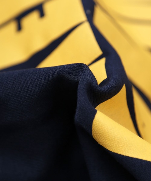 DILASH（ディラッシュ）の「ビッグロゴトレーナー（裏毛）（スウェット・キッズ・ネイビー/アイボリー・90/100/110/120/130）」の6枚目の写真