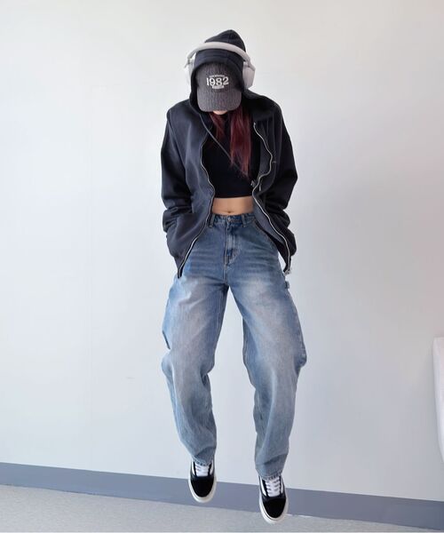 LIMELIGHT APPAREL(ライムライトアパレル)の「アパレルピグメントバックロゴオーバーサイズ2WAYジップアップフードパーカー(ブラック/グレー)(パーカー・メンズ・その他・MEDIUM/LARGE/X-LARGE/SMALL)」の5枚目の写真