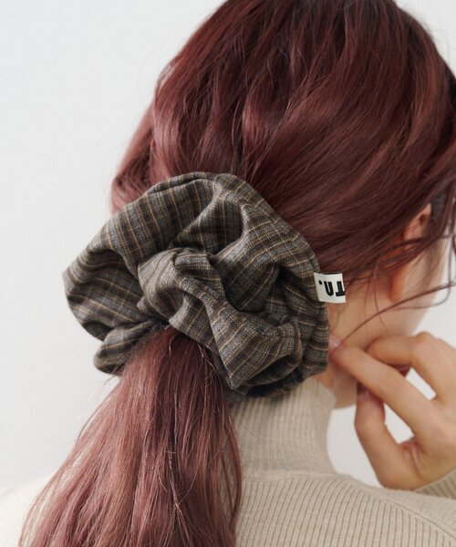 Kastane（カスタネ）の「【fiw.】チェックシュシュ（シュシュ・レディース・ダークグリーン/ブラウン/ネイビー・FREE）」の2枚目の写真