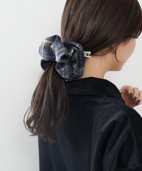 Kastane（カスタネ）の「【fiw.】チェックシュシュ（シュシュ・レディース・ダークグリーン/ブラウン/ネイビー・FREE）」の12枚目の写真