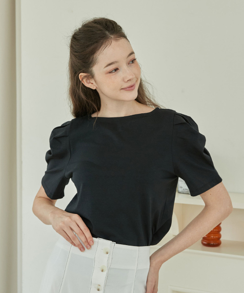 BIBYSEOB（バイバイソプ）の「ボートネックパフTシャツブラック[T42]（Tシャツ/カットソー・レディース・その他・FREE）」の3枚目の写真