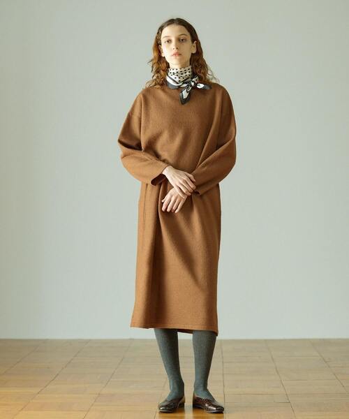 LOGEMENT DE CLAIRE(ロジュモンドクレール)の「【LOURMARIN】ボトルネックニットワンピース(ワンピース・レディース・ネイビー/キャメル/ブラウン・FREE)」の1枚目の写真