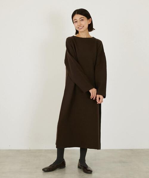 LOGEMENT DE CLAIRE(ロジュモンドクレール)の「【LOURMARIN】ボトルネックニットワンピース(ワンピース・レディース・ネイビー/キャメル/ブラウン・FREE)」の2枚目の写真