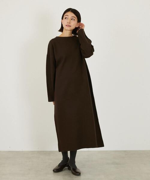 LOGEMENT DE CLAIRE(ロジュモンドクレール)の「【LOURMARIN】ボトルネックニットワンピース(ワンピース・レディース・ネイビー/キャメル/ブラウン・FREE)」の12枚目の写真