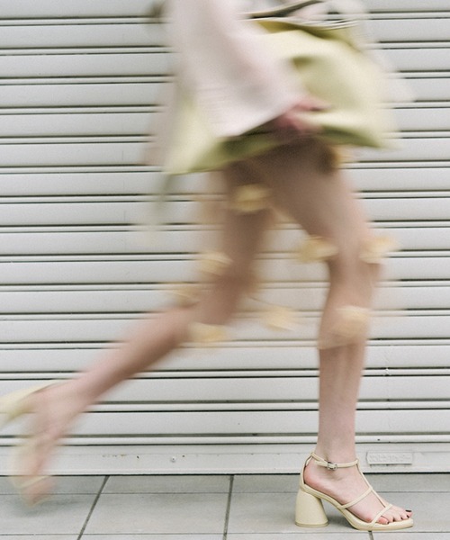 MAISON SPECIAL(メゾンスペシャル)の「Plump Heel Nude Sandals/プランプヒールヌーディサンダル(サンダル・レディース・ブラック/レッド/ライム/ライトイエロー・38/37/36)」の17枚目の写真