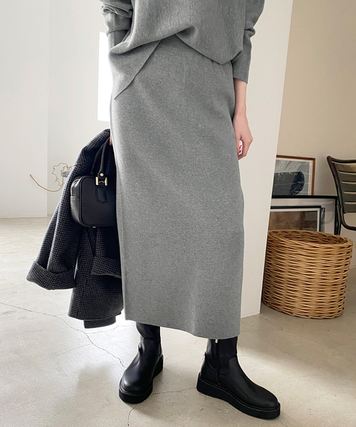 SLOBE IENA(スローブイエナ)の「《セットアップ対応可/WEB限定カラーあり/追加2》ミラノリブタイトスカート(スカート・レディース・グレー/ブラック/チャコールグレー・FREE)」の3枚目の写真