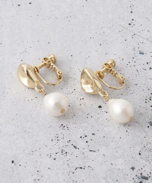 THE SHOP TK （ザ ショップ ティーケー ）の「淡水パールピアス＆イヤリング（その他・レディース・ゴールド/シルバー系/ゴールド系/シルバー・00）」の4枚目の写真