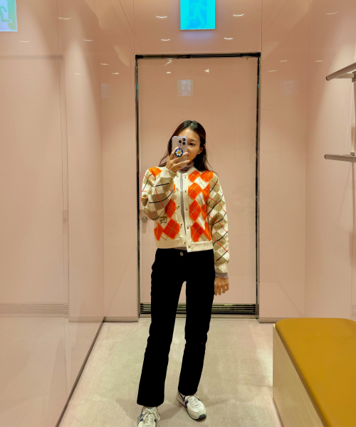 GCLIP(ジクリップ)の「フクンウィング起毛シークレットバンディングスリムストレートコットンパンツ(その他パンツ・レディース・ブラック・SMALL/MEDIUM/LARGE/X-LARGE/XX-LARGE)」の4枚目の写真