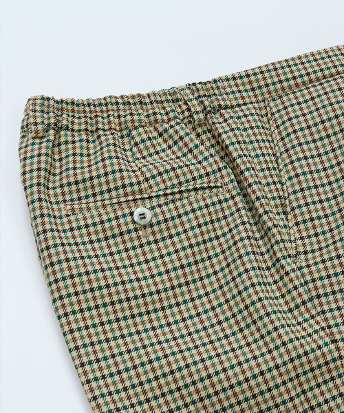 BELLIEF(ベリーフ)の「Gun club check Single Pleat banding chino (Check)_JAPAN FABRIC(その他パンツ・メンズ・その他・MEDIUM/LARGE/X-LARGE)」の4枚目の写真