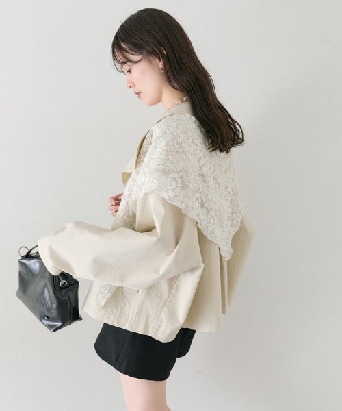 mystic（ミスティック）の「【3色展開/シワになりにくい】スタンドカラーショートトレンチ（トレンチコート・レディース・アイボリー/ベージュ/キャメル・FREE）」の14枚目の写真