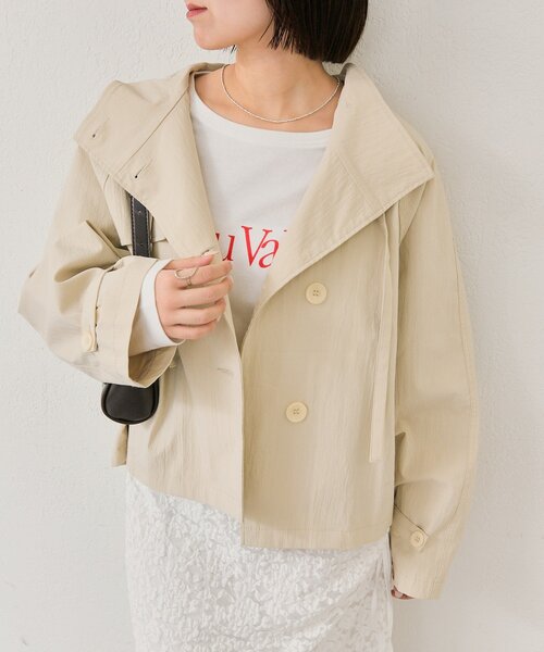 mystic（ミスティック）の「【3色展開/シワになりにくい】スタンドカラーショートトレンチ（トレンチコート・レディース・アイボリー/ベージュ/キャメル・FREE）」の19枚目の写真