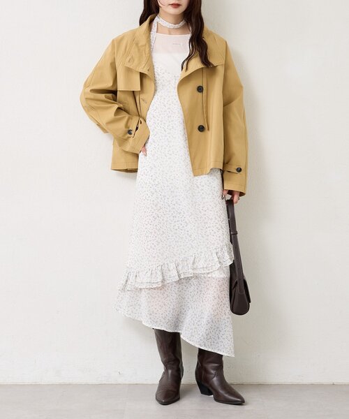 mystic（ミスティック）の「【3色展開/シワになりにくい】スタンドカラーショートトレンチ（トレンチコート・レディース・アイボリー/ベージュ/キャメル・FREE）」の8枚目の写真