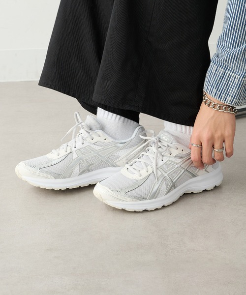 MAISON CLUB（メゾンクラブ）の「【ASICS】JOG 100S/アシックス ジョグ100S（スニーカー・メンズ・ホワイト/グレー系1/グレー・28cm/27.5cm/27cm/26.5cm/26cm/25.5cm）」の3枚目の写真