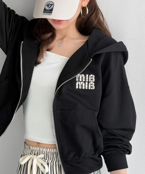 mily bilet(ミウィビレット)の「《9月中旬再入荷!予約受付中》【mily bilet】1枚は持っておきたい!垢抜け必至。胸元ワッペン付きダブルジップパーカー(長袖)(パーカー・レディース・オートミール/杢グレー/アイボリー/ブラック/ブラウン・X-LARGE/SMALL/MEDIUM/LARGE)」の3枚目の写真