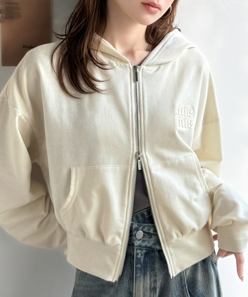 mily bilet(ミウィビレット)の「《9月中旬再入荷!予約受付中》【mily bilet】1枚は持っておきたい!垢抜け必至。胸元ワッペン付きダブルジップパーカー(長袖)(パーカー・レディース・オートミール/杢グレー/アイボリー/ブラック/ブラウン・X-LARGE/SMALL/MEDIUM/LARGE)」の9枚目の写真