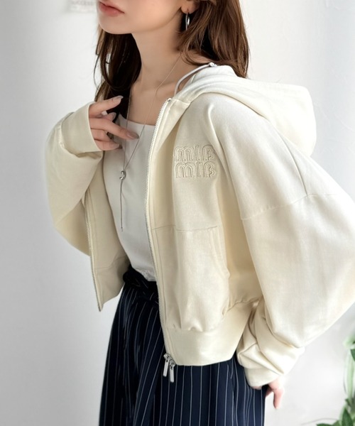 mily bilet(ミウィビレット)の「《9月中旬再入荷!予約受付中》【mily bilet】1枚は持っておきたい!垢抜け必至。胸元ワッペン付きダブルジップパーカー(長袖)(パーカー・レディース・オートミール/杢グレー/アイボリー/ブラック/ブラウン・X-LARGE/SMALL/MEDIUM/LARGE)」の12枚目の写真