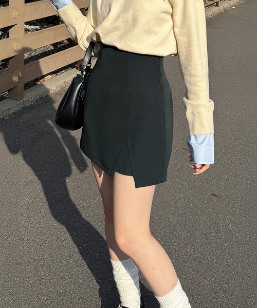 junoah(ジュノア)の「バックレースアップミニスカパン(スカート・レディース・ブラック/ダークブラウン/チャコール・LARGE/MEDIUM/SMALL)」の7枚目の写真