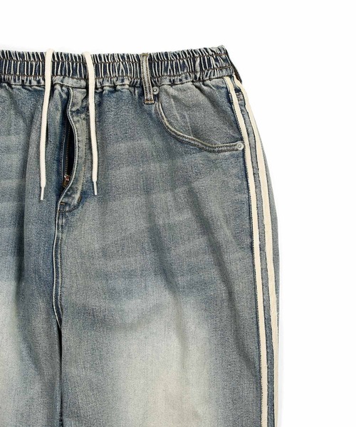 The DUFFER of ST.GEORGE（ザダファーオブセントジョージ）の「「GUM STRETCH DENIM」SIDE LINE WIDE JEANS：超伸縮「ガムストレッチ デニム」サイドライン ワイドジーンズ（デニムパンツ・メンズ・ライトインディゴブルー・SMALL/MEDIUM/LARGE/X-LARGE）」の8枚目の写真