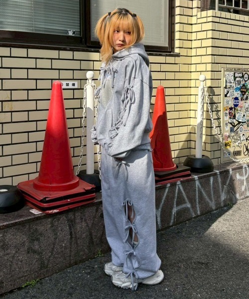 Candy Stripper（キャンディストリッパー）の「RIBBON HOLE SWEAT パンツ（スウェットパンツ・レディース・ピンク/ヘザーグレー/ブラック・FREE）」の5枚目の写真