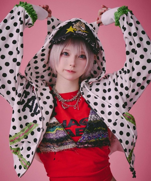 GALFY(ガルフィー)の「GALFY(ガルフィー)ポップポップI LOVE GALパーカー/ドット総柄 ネコ耳フード ダブルジップフーディー(パーカー・レディース・ホワイト/ピンク/ブラック・FREE)」の2枚目の写真