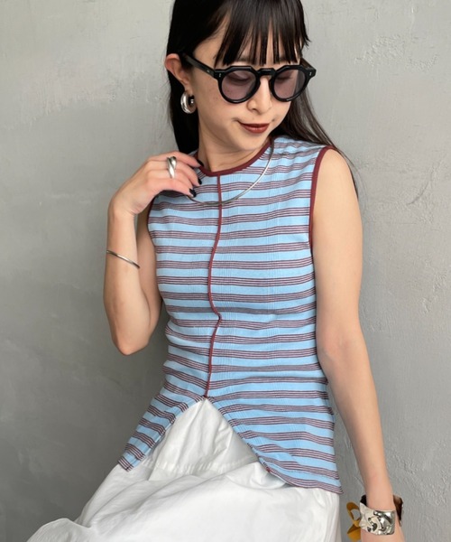 MILLER（ミラー）の「【WEB先行予約】[MILLER/ミラー] 別注 配色 センタースリット パネルリブタンクトップ（タンクトップ・レディース・サックスブルー/ブラック/アイボリー/ボルドー/ブラウン・F）」の4枚目の写真