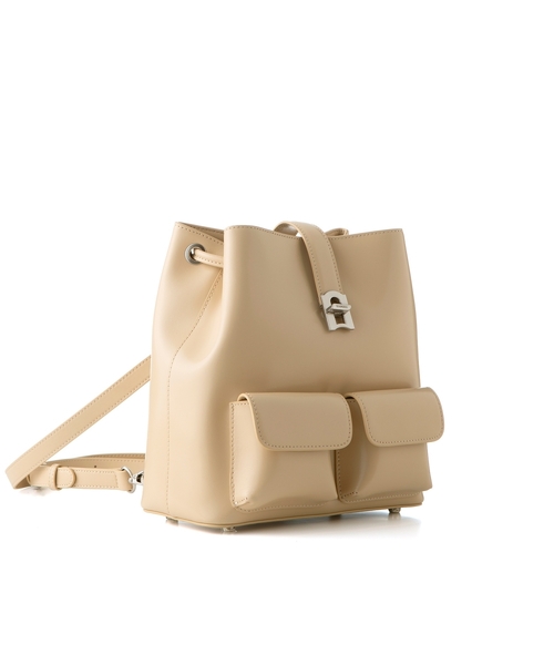 RAINBEE(レインビー)の「ZEPHYR BAG_ BEIGE(バックパック/リュック・レディース・ベージュ・FREE)」の1枚目の写真