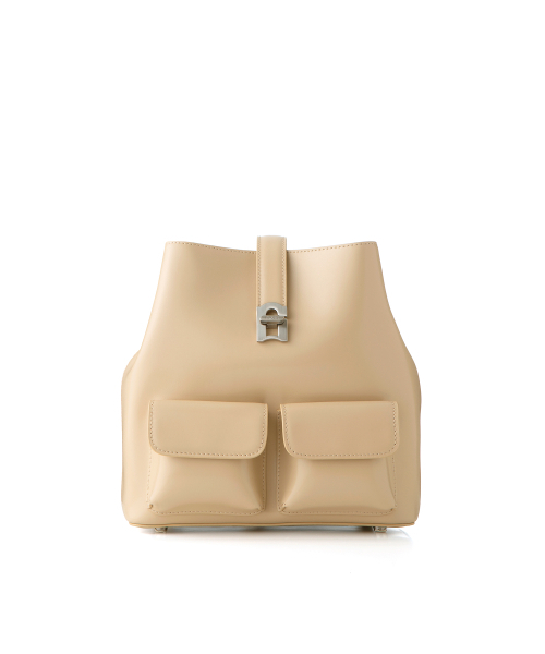 RAINBEE(レインビー)の「ZEPHYR BAG_ BEIGE(バックパック/リュック・レディース・ベージュ・FREE)」の2枚目の写真