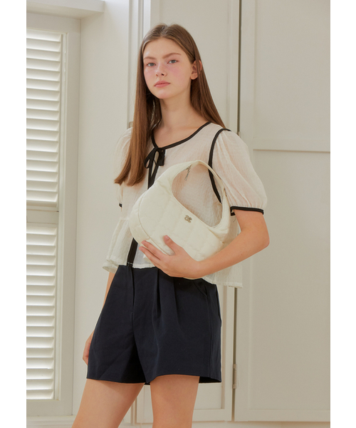 ANOETIC(アノエティック)の「ANC QUILTING TOTE BAG_IVORY(トートバッグ・レディース・アイボリー・FREE)」の3枚目の写真