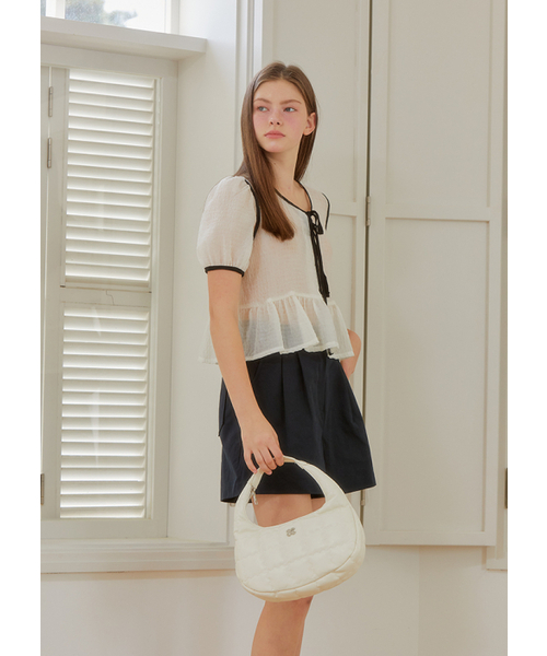 ANOETIC(アノエティック)の「ANC QUILTING TOTE BAG_IVORY(トートバッグ・レディース・アイボリー・FREE)」の4枚目の写真