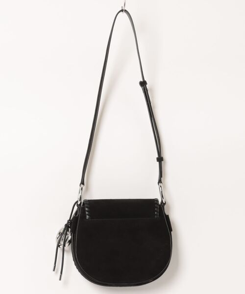 MICHAEL KORS(マイケルコース)の「JOSIE レザー サドル フラップ クロスボディ ミディアム(ショルダーバッグ・レディース・ブラック・FREE)」の5枚目の写真