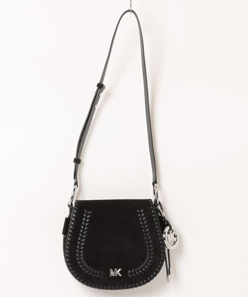 MICHAEL KORS(マイケルコース)の「JOSIE レザー サドル フラップ クロスボディ ミディアム(ショルダーバッグ・レディース・ブラック・FREE)」の4枚目の写真
