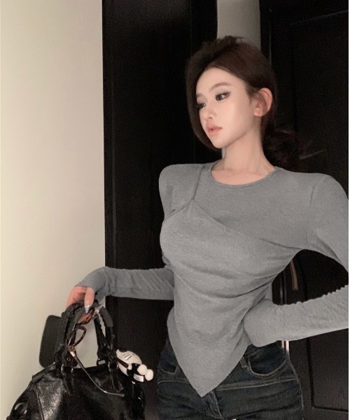 semuse(セミューズ)の「フェイクレイヤードシェイプトップス(Tシャツ/カットソー・レディース・グレー/ブラック/ホワイト・FREE)」の8枚目の写真